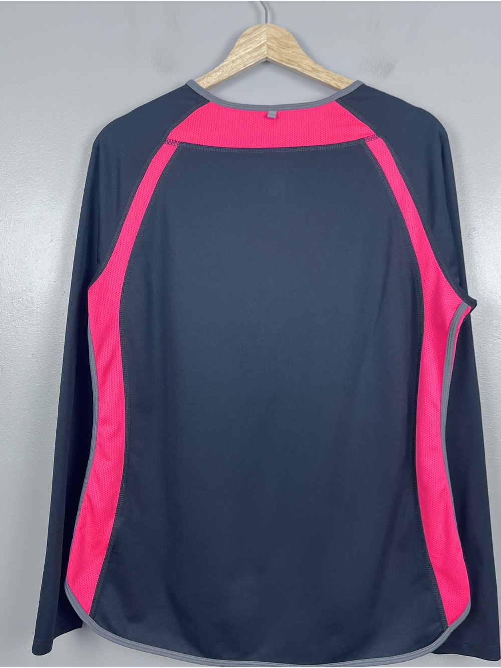Nike Women's Dri-Fit Lightweight Running Shirt Black & Pink 409755 Size XL; Gym - Picture 3 of 12